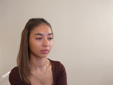 girl Cam Girls Live with y_a_s_m_i_n_a