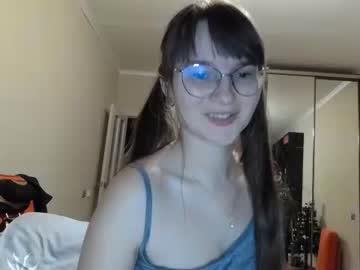 girl Cam Girls Live with kiragoldens