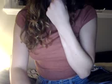 girl
        a_lovelace cam image #9126