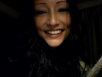 girl
        thegypsyalien cam image #17215
