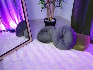 girl
        ashley_is_heree cam image #33151