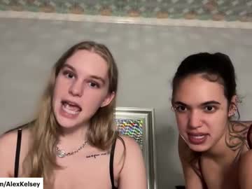 girl Cam Girls Live with okjas