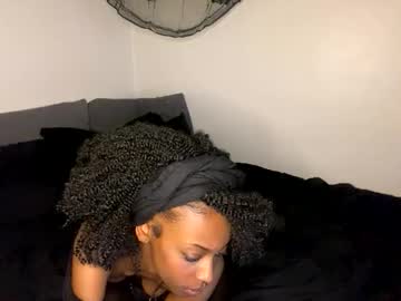 girl Cam Girls Live with trixie_luv
