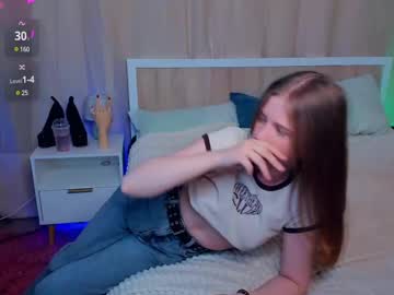 girl
        synnovebelch cam image #28536