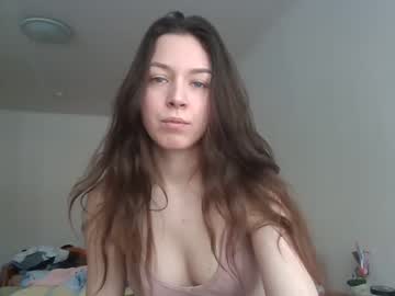 girl
        lu_krecia cam image #6195