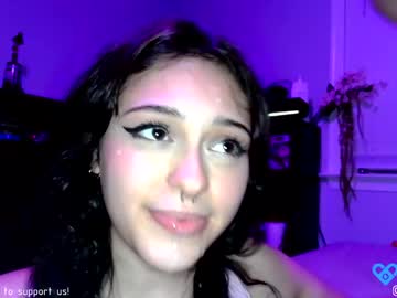couple
        angelspit0 cam image #6668