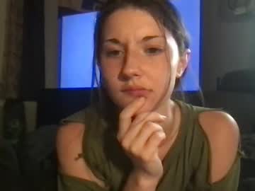 couple Cam Girls Live with stonedaliens