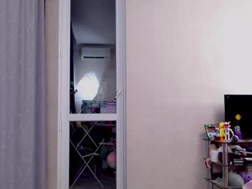 girl
        sunja_koval cam image #17211