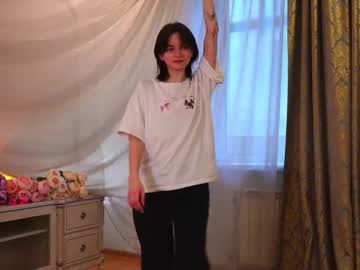 girl
        melvinolthoff cam image #29596