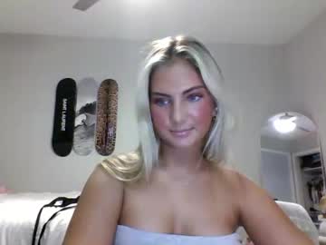 girl Cam Girls Live with lovelyaveryy