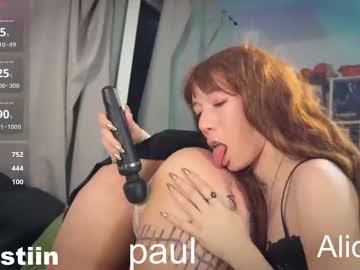 couple Cam Girls Live with alicaslim