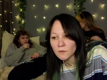 couple Cam Girls Live with a_zure