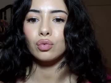 girl Cam Girls Live with shygir1_tati