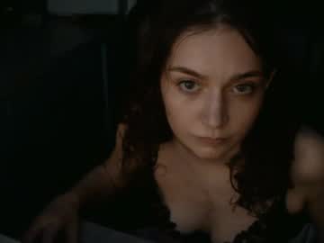 girl Cam Girls Live with kitten_rosie