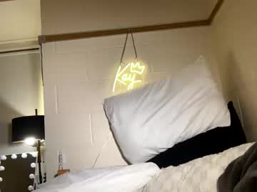 girl Cam Girls Live with cutieeeva