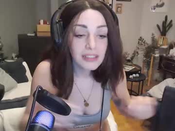 girl
        thirstypickle cam image #20870