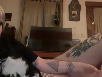 girl
        blondegoth cam image #22718