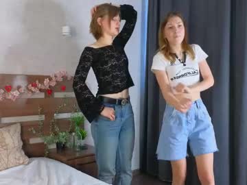 couple Cam Girls Live with nelliewaters