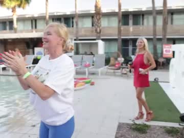 girl
        cb15 cam image #36483