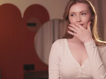 girl
        wesleyegleton cam image #35911