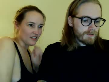 couple Cam Girls Live with blondeedisaster