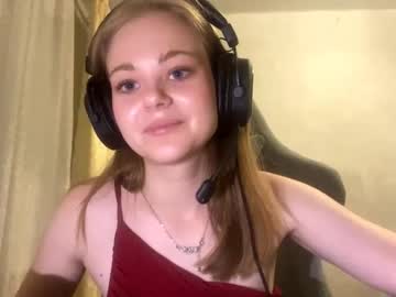 girl Cam Girls Live with sassy_petal