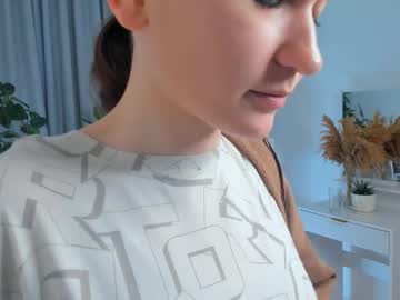 girl
        latonyamehrtens cam image #29818