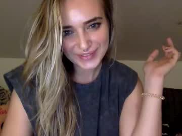couple Cam Girls Live with herulesshemoans