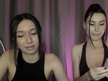couple Cam Girls Live with nikki_hit