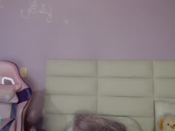 girl
        cassie_jim_ cam image #4576