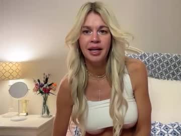 girl Cam Girls Live with karabearr