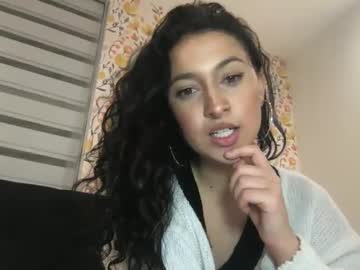 girl
        cecejoyx cam image #20968
