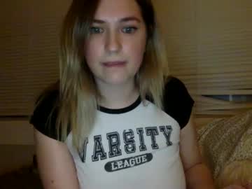 girl
        rocks_off777 cam image #22910