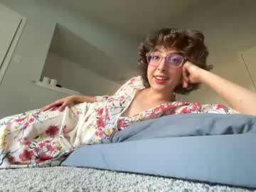 girl
        orchidladyllama cam image #8297
