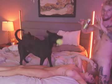 couple Cam Girls Live with wifuk