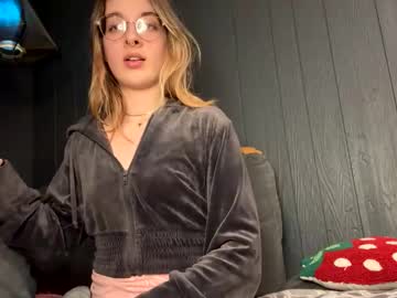 couple Cam Girls Live with beautyxbeast