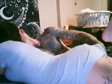 couple
        urmyperson cam image #10095