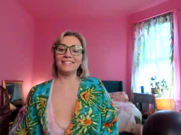 couple
        hotwifegetsfucked cam image #8029