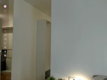 girl Cam Girls Live with bananini_anallove