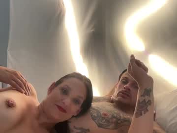 couple Cam Girls Live with kimnjustin019