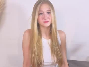 girl Cam Girls Live with maybaybe