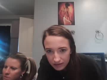 couple Cam Girls Live with slangingandbangin