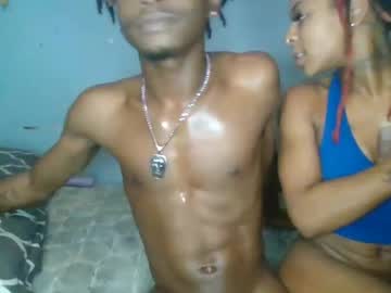 couple Cam Girls Live with mamasworldd