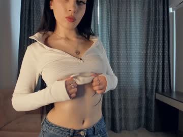 girl
        lorettacolbourne cam image #8445