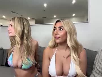 girl Cam Girls Live with chelcherries