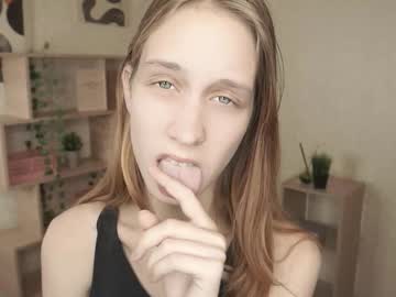 girl Cam Girls Live with alyshaanzaldua