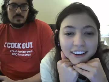 couple Cam Girls Live with nummyjello