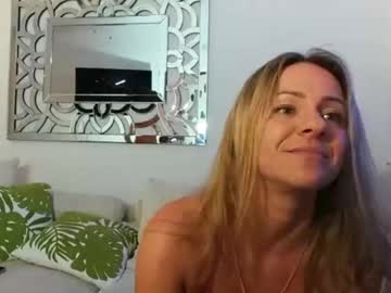 couple Cam Girls Live with linda_luxe